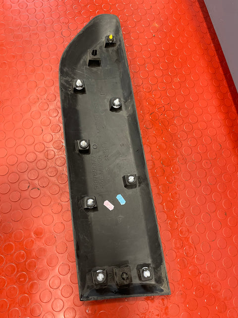 Citroen Berlingo/Vauxhall Combo/Peugeot Partner/Proace City DOOR MOULDING FRONT DRIVER SIDE 2019-2024 P/N 9817695177