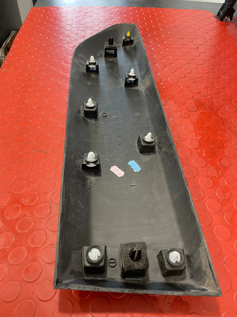 Citroen Berlingo/Vauxhall Combo/Peugeot Partner/Proace City DOOR MOULDING FRONT DRIVER SIDE 2019-2024 P/N 9817695177