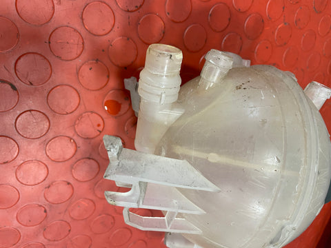 Citroen Berlingo/Peugeot Partner/Vauxhall Combo/Toyota Proace City RADIATOR COOLANT EXPANSION RESERVOIR 2019-2024 P/N 9678514680