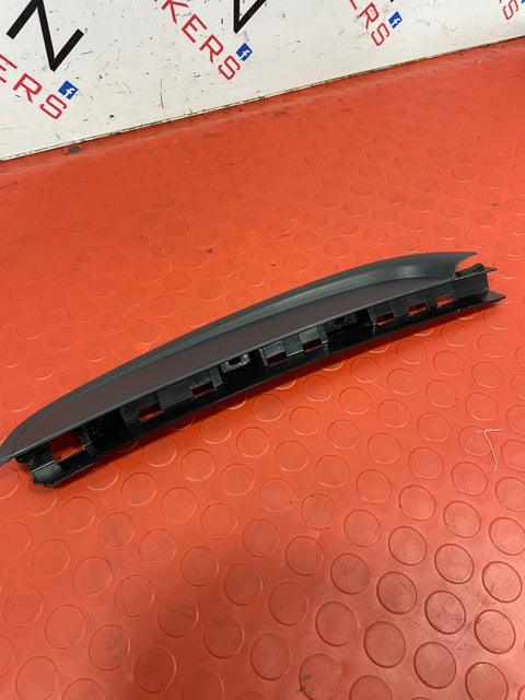Ford Ranger T6 MK3 3.2 TDCi REAR LEFT DOOR WINDOW COVER TRIM 2018 P/N AB3926254A17AF