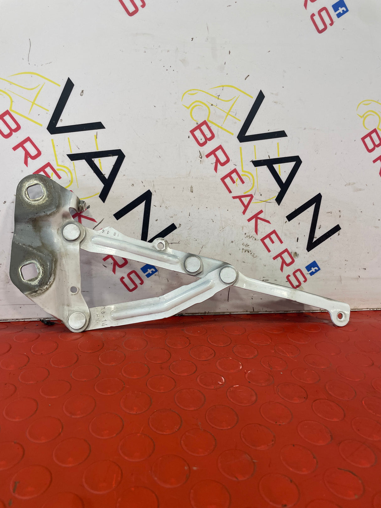 Ford Transit Custom MK8 BONNET HINGE RIGHT SIDE DRIVERS 2013-2016 P/N BK2116800AD