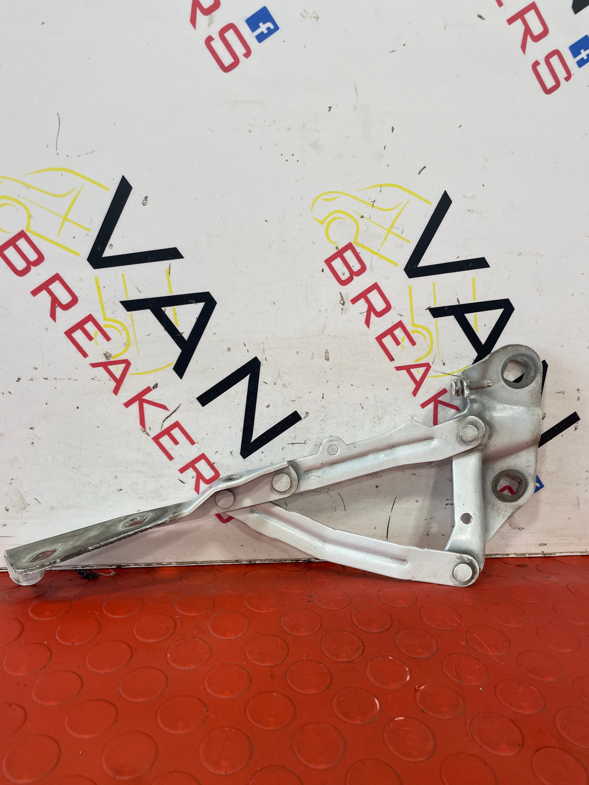 Ford Transit Custom MK8 BONNET HINGE RIGHT SIDE DRIVERS 2013-2016 P/N BK2116800AD