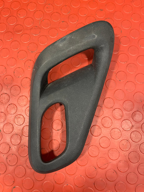 Citroen Berlingo/Peugeot Partner Right DOOR HANDLE MOULDING TRIM P/N 9681232477