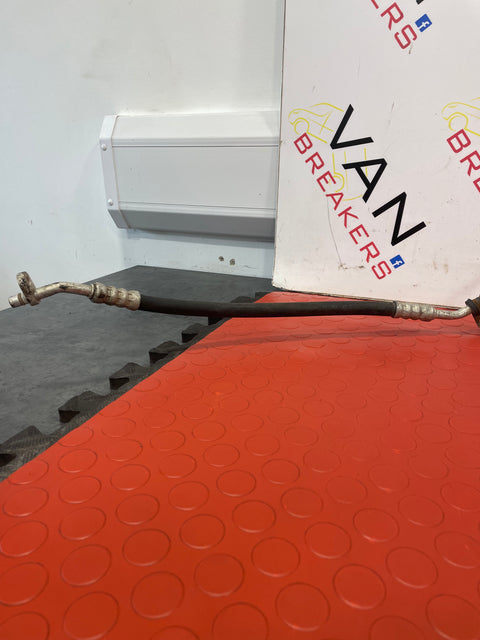 Renault Trafic/Vauxhall Vivaro AIR CONDITIONING PIPE HOSE 1.6L 2014-2017 P/N 924402507R