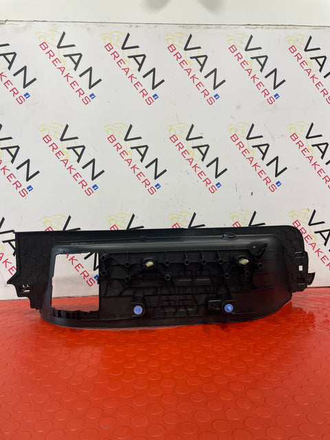 Citroen Dispatch/V Vivaro/T Proace/P Expert SILL STEP PASSENGER SIDE N/S 2018-2023 P/N 98100695ZD