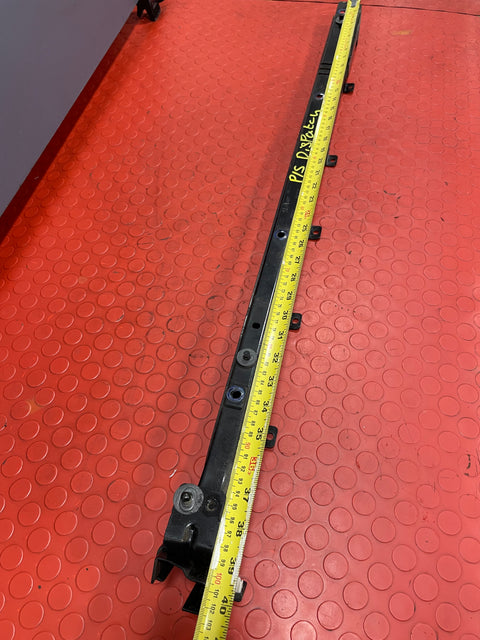 Citroen Dispatch/ Peugeot Expert/Vauxhall Vivaro/Proace /Fiat Scudo SLIDING DOOR RAIL W/ LIMITER P/S Left 2016-2024 P/N 9822930180G