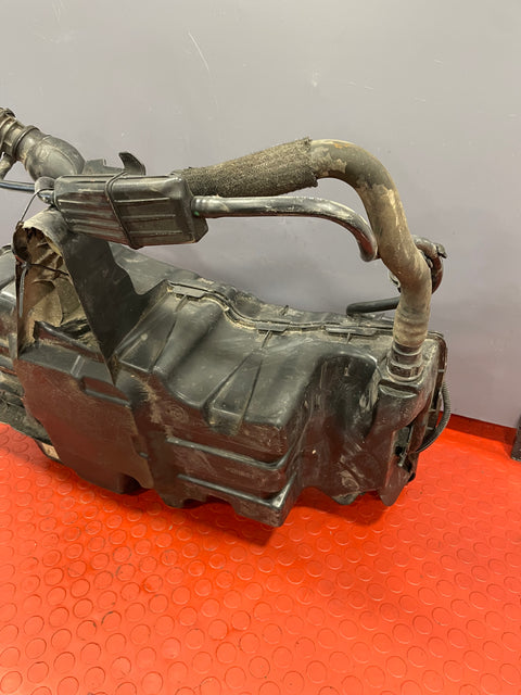 Citroen Berlingo/Peugeot Partner/Toyota Proace City/Vauxhall Combo ADBLUE TANK W/ FILLER HOSE 2019-2024 P/N 9817601880