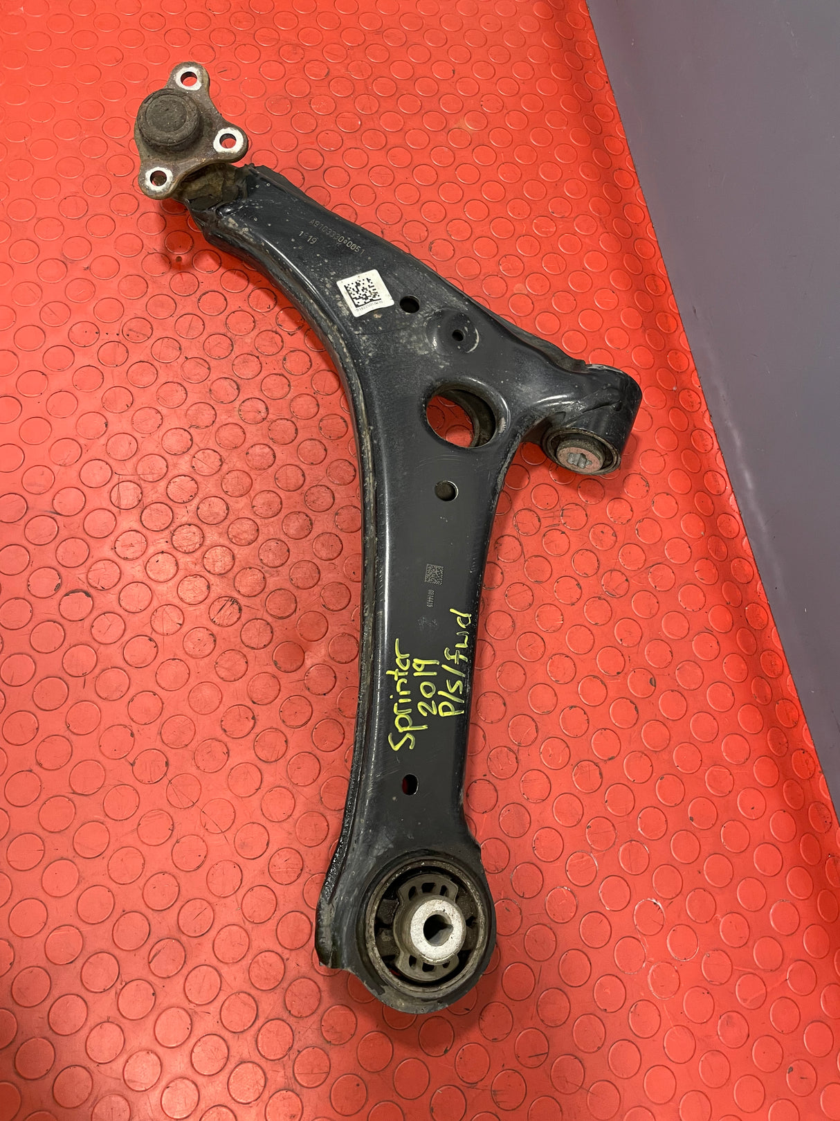 Mercedes Sprinter WISHBONE FWD 2019 Passenger's Side P/N A91033300051