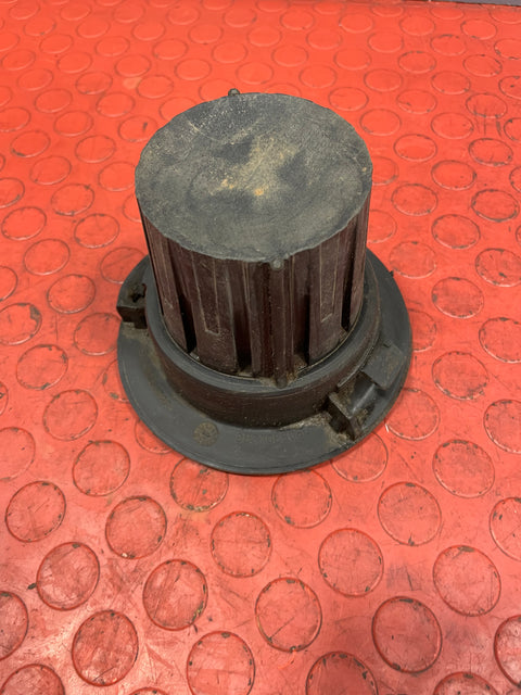 Citroen Berlingo/Peugeot Partner/Vauxhall Combo/Toyota Proace City REAR UPPER COIL SPRING SEAT 2019-2024 P/N 9831086080