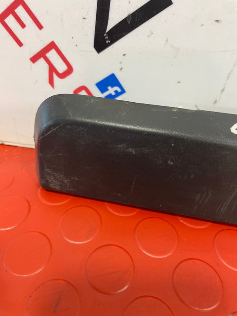 Volkswagen Crafter NUMBER PLATE LIGHT TRIM WITH LIGHTS P/N 7C0827329