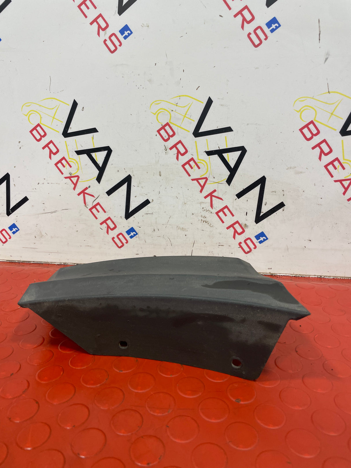 VW Crafter O/S WING PROTECTIVE STRIP DRIVERS RIGHT 2017-2022 P/N 7C0853508