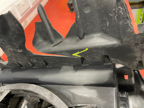 Citroen Berlingo/Peugeot Partner RADIATOR ASSEMBLY W/ FRAME (Minor Crack in the Frame) 1.6 2008-2016 P/N 9682720480