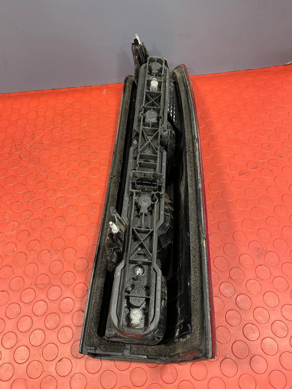 Renault Master / Vauxhall Movano REAR TAIL LIGHT LEFT PASSENGER 2010 ONWARDS 2VA01011001DS 2VA01011001