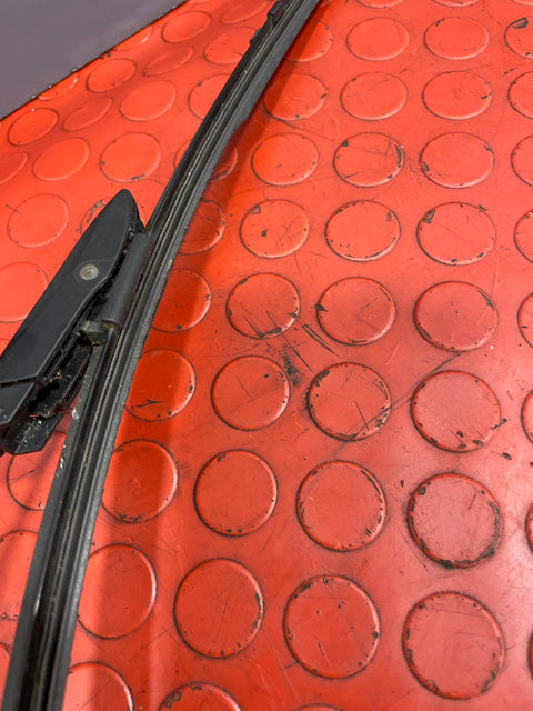 Peugeot Expert/Citroen Dispatch/Vauxhall Vivaro/Toyota Proace/Fiat Scudo WINDSCREEN WIPER ARM Passenger's Side 2016-2023 P/N 9808465780 - 1