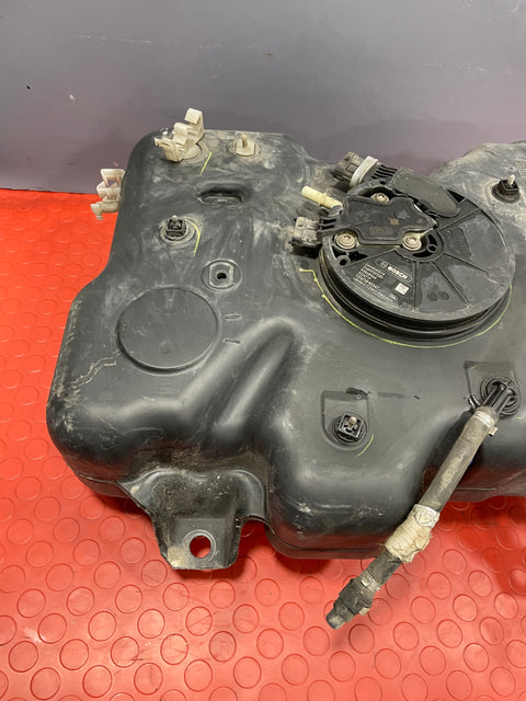 Vauxhall Vivaro/Renault Trafic/Nissan NV300 ADBLUE TANK w/ FILLER HOSE 1.6 2019-2024 P/N 172A21178R