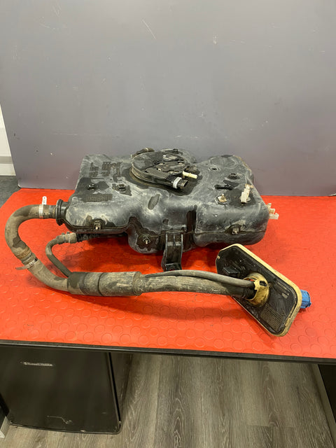 Vauxhall Vivaro/Renault Trafic/Nissan NV300 ADBLUE TANK w/ FILLER HOSE 1.6 2014-2019 P/N 172A22038R