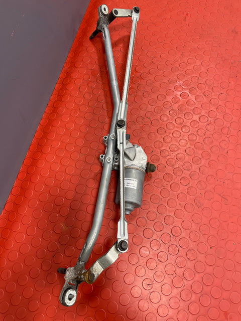 Renault Master FRONT WIPER MOTOR AND LINKAGE 2016 P/N 8200734792