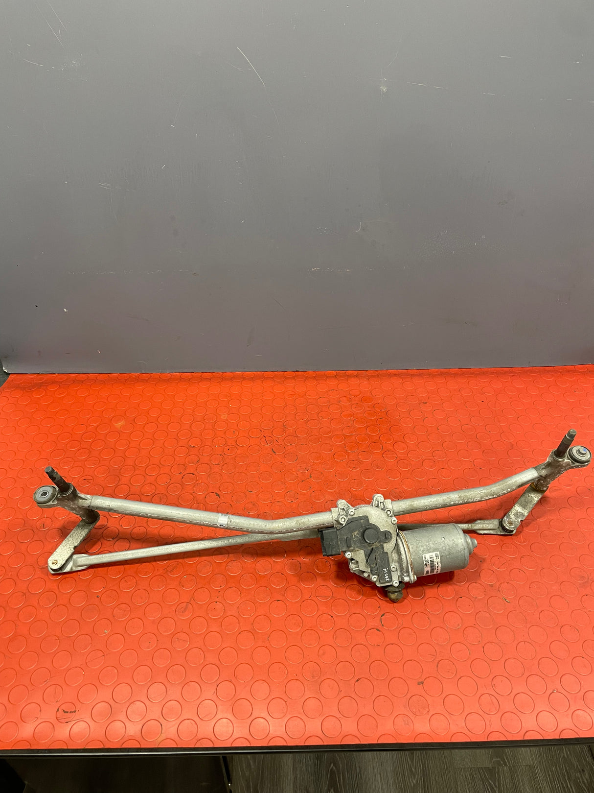 Renault Master FRONT WIPER MOTOR AND LINKAGE 2016 P/N 8200734792