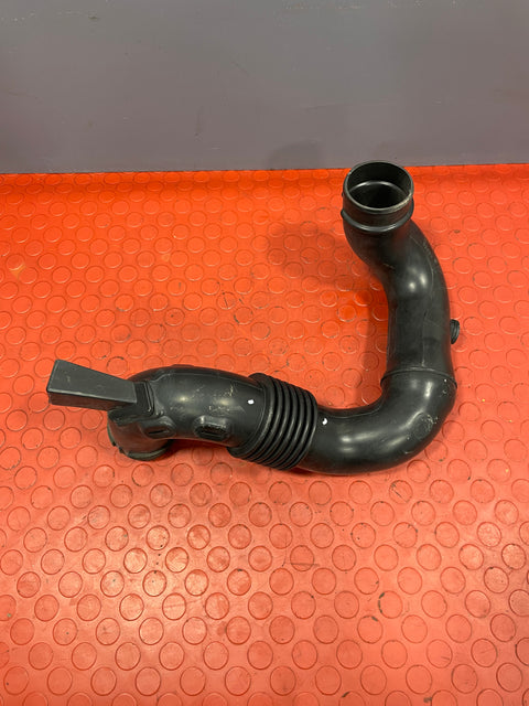 Renault Master/Vauxhall Movano/Nissan NV400 AIR INTAKE HOSE PIPE 2010-2021 2.3 DTI P/N 165554107R