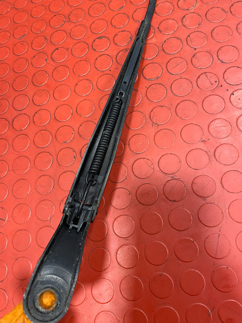 Citroen Berlingo/Peugeot Partner WINDSCREEN WIPER ARM w/ Blade 2008-2018 P/N 9682975280 - 2