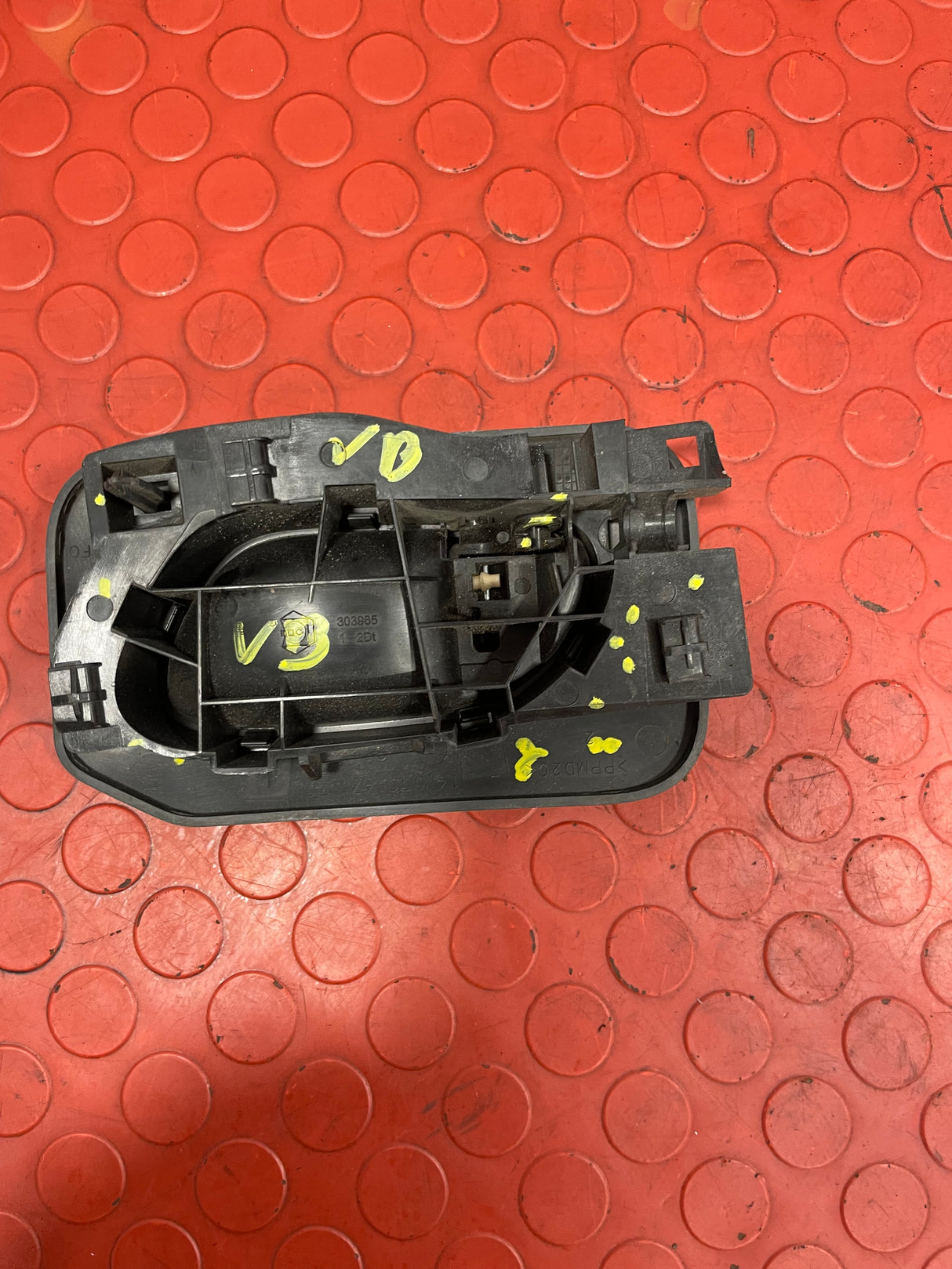 Vauxhall Vivaro/Citroen Dispatch/Peugeot Expert/Toyota Proace City/Fiat Scudo INNER DOOR OPENER DRIVER SIDE RH REAR P/N 1400047170