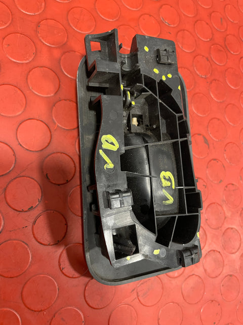 Vauxhall Vivaro/Citroen Dispatch/Peugeot Expert/Toyota Proace City/Fiat Scudo INNER DOOR OPENER DRIVER SIDE RH REAR P/N 1400047170
