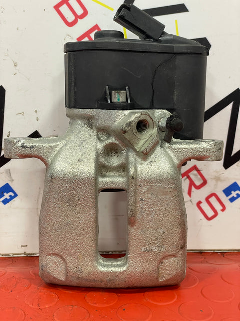 Volkswagen Passat/Tiguan/Sharan CC REAR PASSENGER NEAR SIDE BRAKE CALIPER 1.4 1.6 2.0 P/N 5N0615403