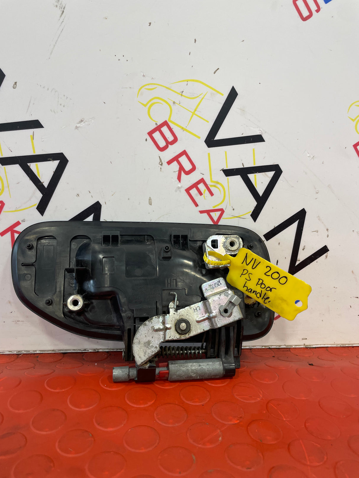 Nissan NV 200 PASSENGER DOOR HANDLE OUTER 2009-2016 P/N 80607JX01A