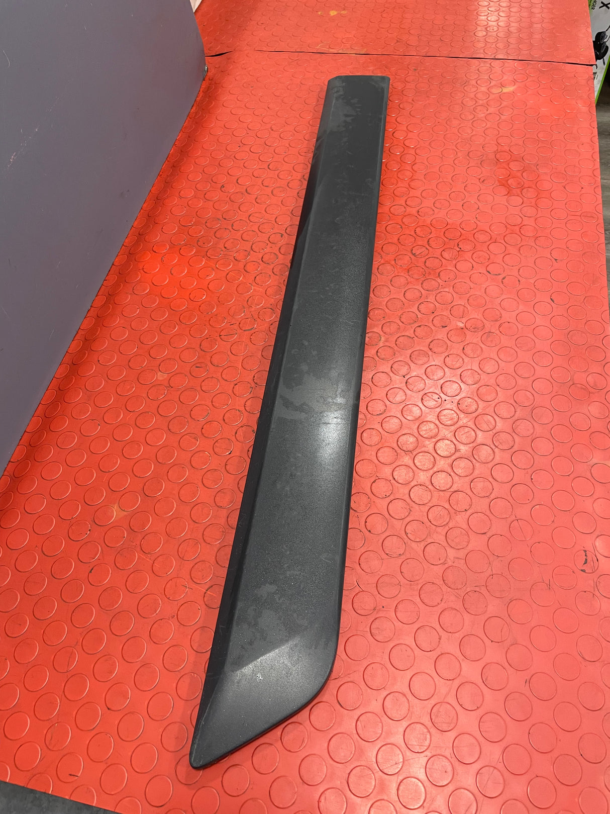 Ford Transit Custom DRIVER'S SIDE SLIDING DOOR MOULDING TRIM 2013-2016 P/N BK2129076ABW - 2