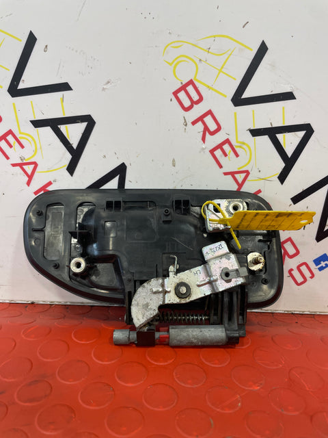 Nissan NV 200 PASSENGER DOOR HANDLE OUTER 2009-2016 P/N 80607JX01A