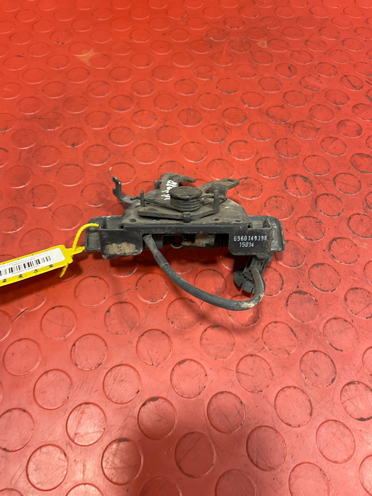 Renault Trafic BONNET LATCH 2017 P/N 65601493R