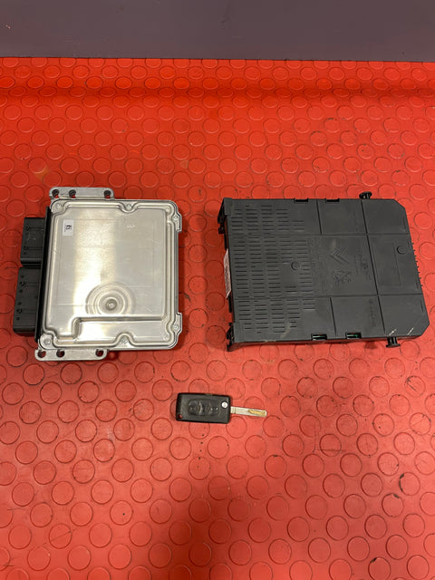 Citroen Berlingo ENGINE CONTROL MODULE (ECM/ECU) & BODY CONTROL MODULE (BSI w/ KEY) 1.6 2017 P/N 9825318180 / 981218858002