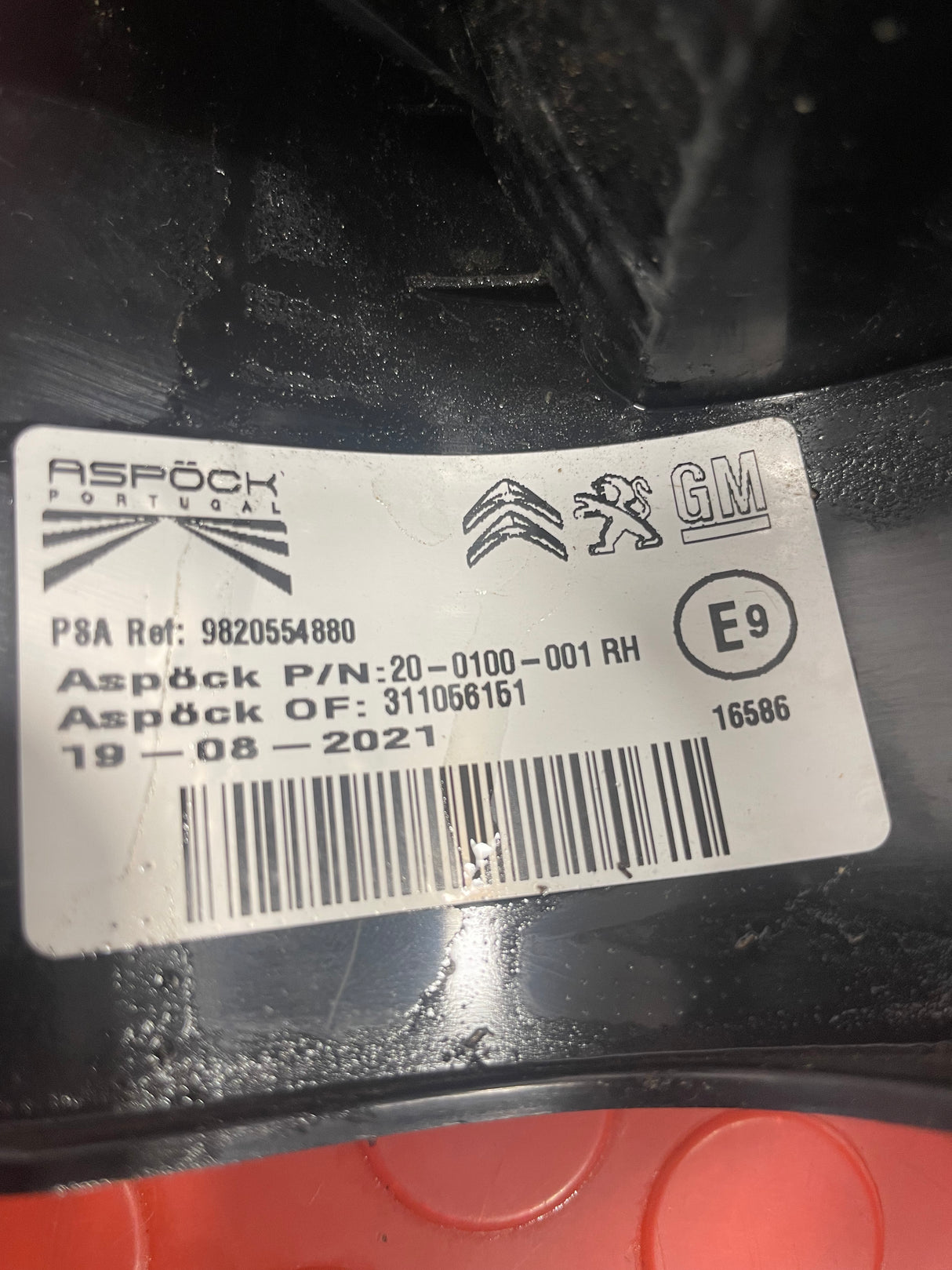 Citroen Berlingo/Peugeot Partner/Vauxhall Combo/Toyota Proace City DRIVER'S SIDE RH TAIL LIGHT 2019-2024 P/N 9820554880 - 2