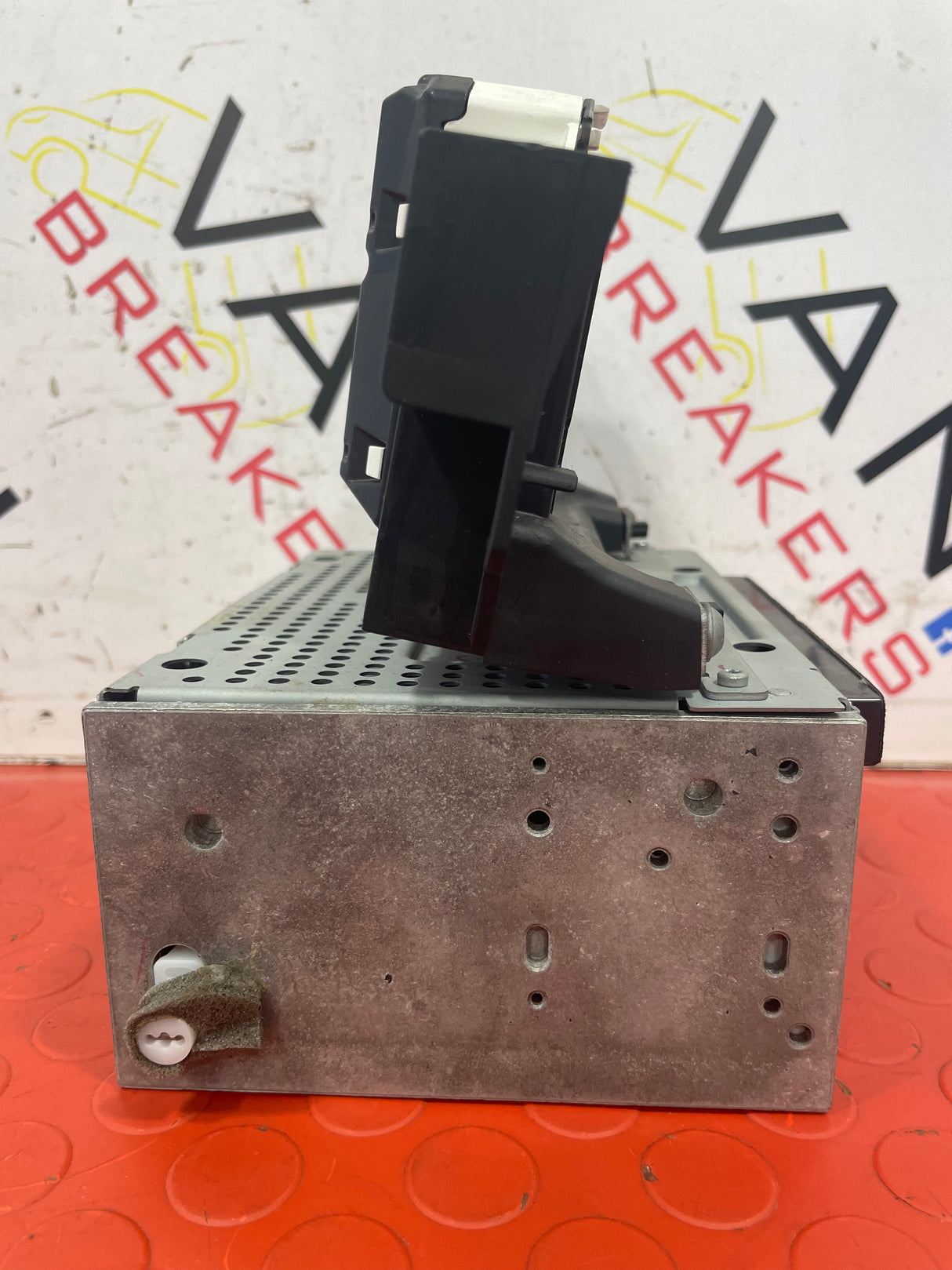 Ford Transit Connect RADIO CD PLAYER AND SCREEN 2014 P/N F1B118C815HE EM5T18B955BA