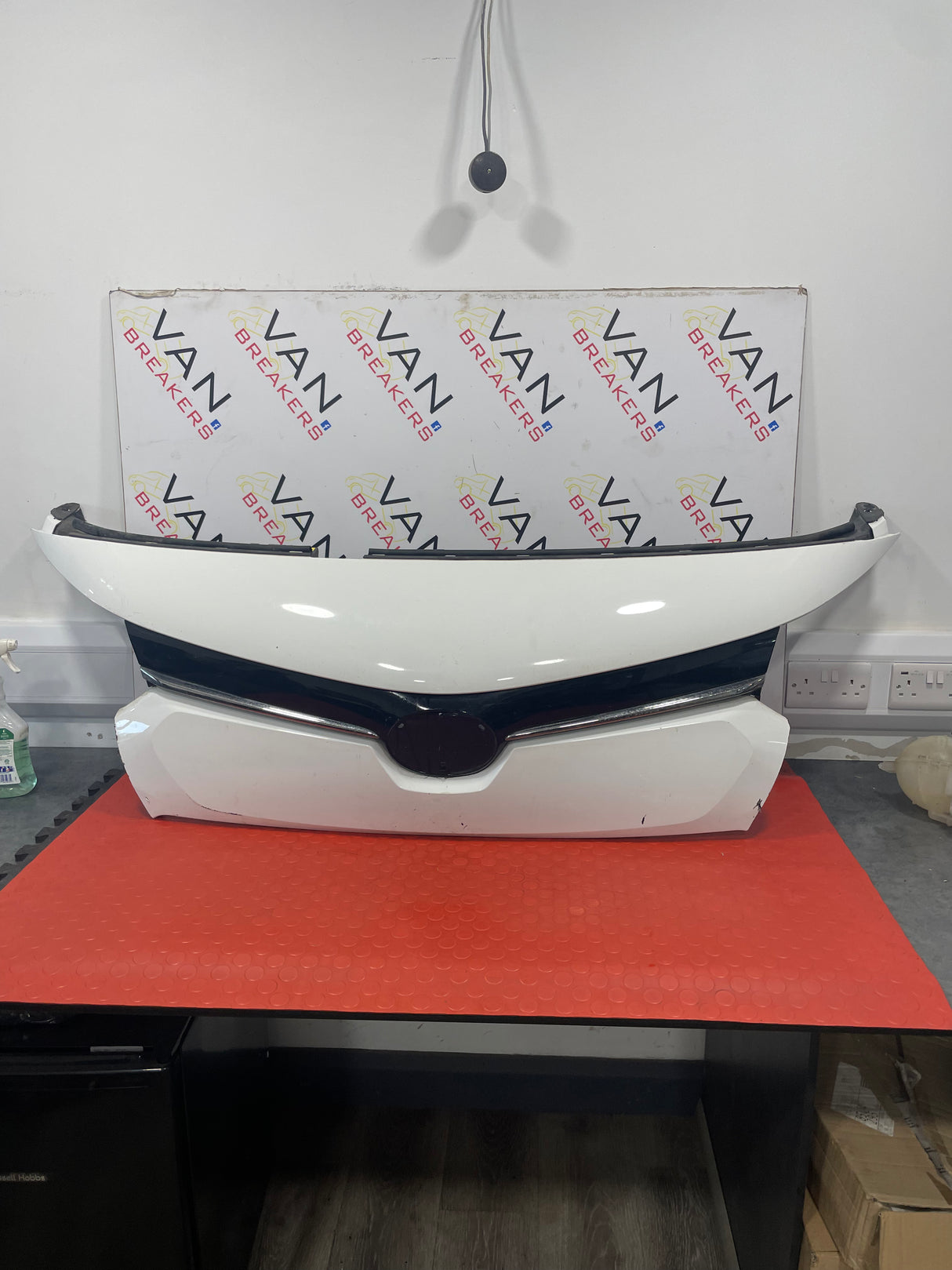 Toyota Proace Cıty FRONT GRILLE 2019-2024 P/N 9836021880