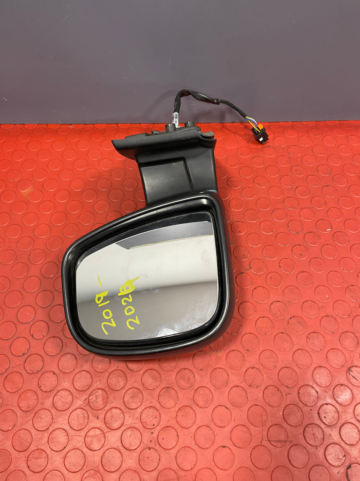 Citroen Berlingo/Peugeot Partner/Vauxhall Combo/Toyota Proace City WING MIRROR PASSENGER'S SIDE (w/ Damage at the cover) 2019-2024 (Black) P/N 98169900XT - 2