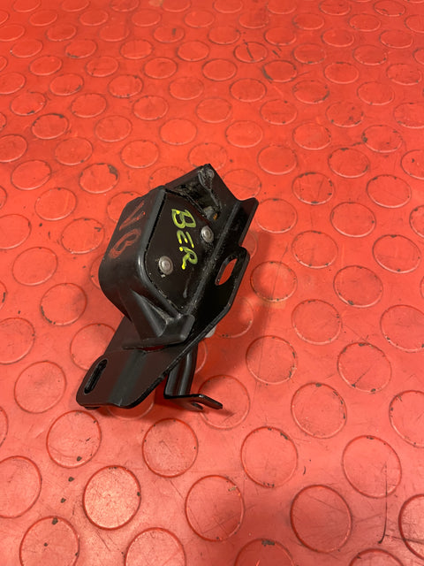 Vauxhall Vivaro/Citroen Dispatch/Peugeot Expert/Toyota Proace/Fiat Scudo BACK DOOR UPPER LOCK LATCH 2016-2024 P/N 96080J01