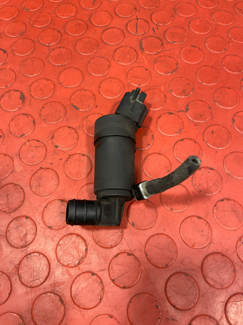 Ford Transit Courier WINDSCREEN WASHER PUMP 2013-2016 P/N BV6117K624AB