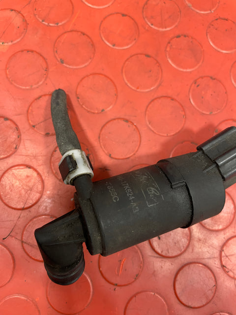 Ford Transit Courier WINDSCREEN WASHER PUMP 2013-2016 P/N BV6117K624AB
