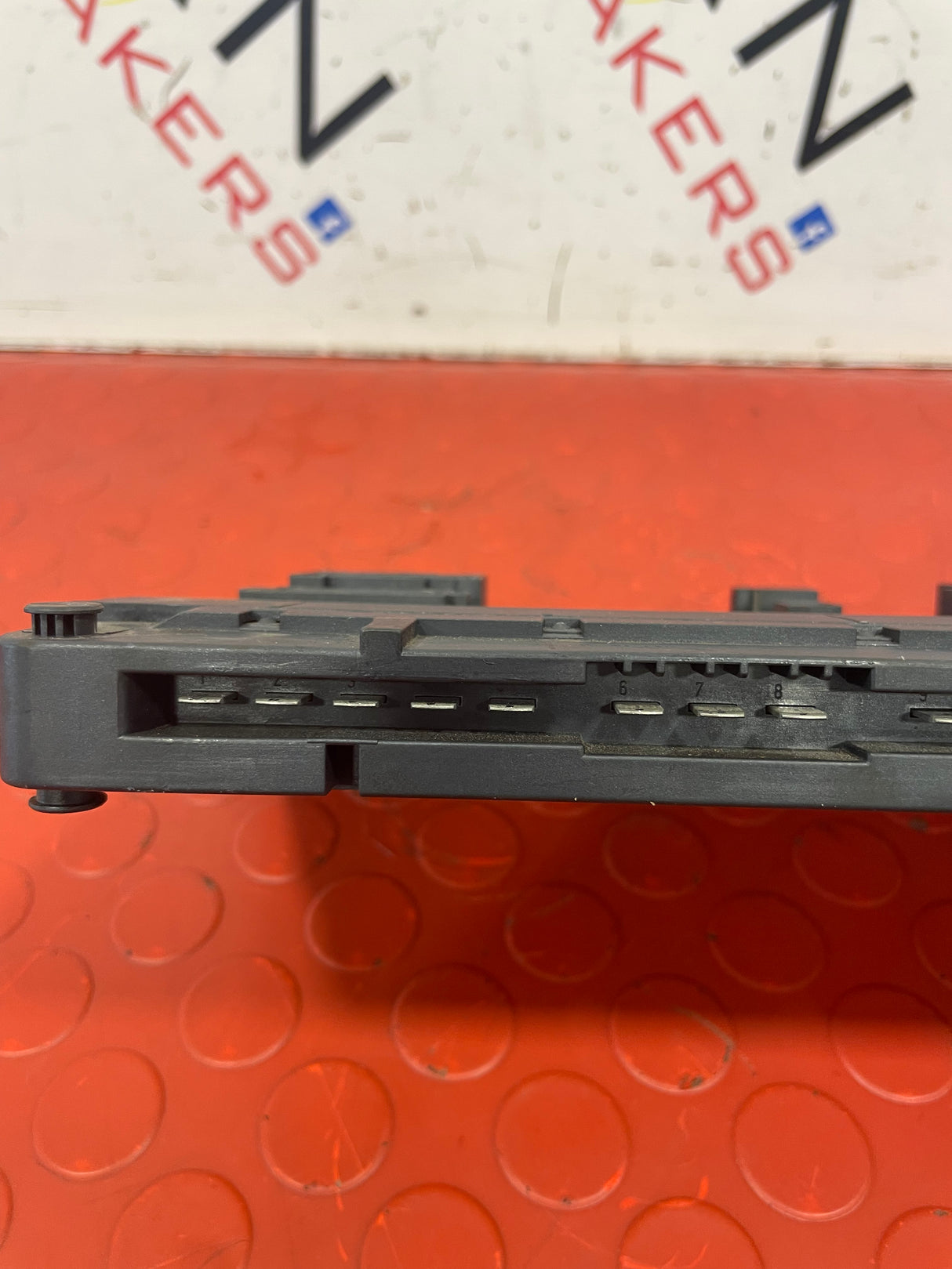 Mercedes-Benz Sprinter CONTROL UNIT FUSE BOX 2013-2018 P/N A9069006103