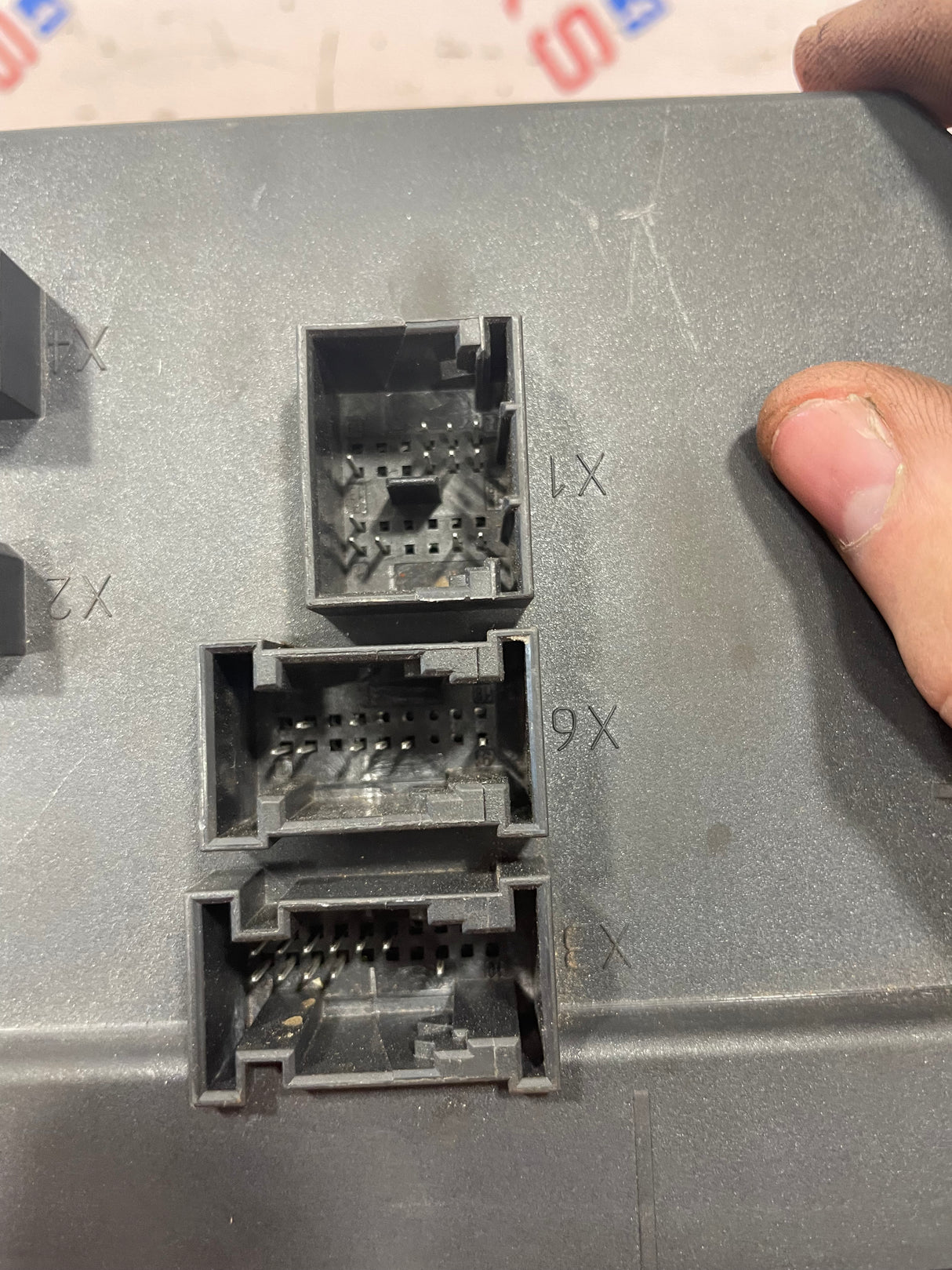 Mercedes-Benz Sprinter CONTROL UNIT FUSE BOX 2013-2018 P/N A9069006103