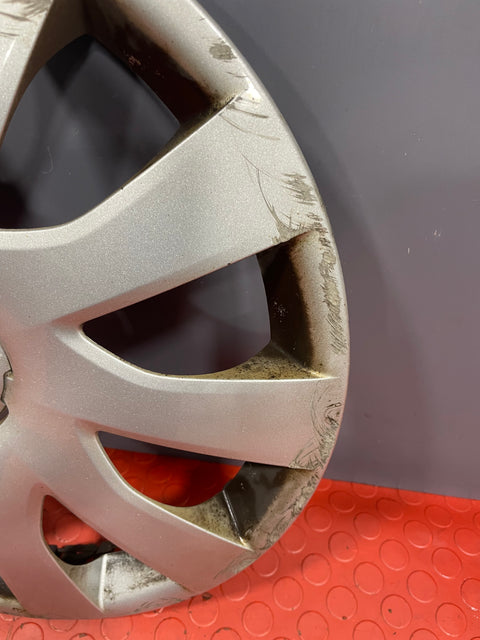 Renault Trafic STEEL WHEEL HUB CAP 16's (Dirt & Scratches) P/N 403159785R