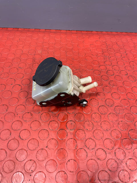 Toyota Hilux Invincible POWER STEERING FLUID RESERVOIR 2017 P/N 443600K050