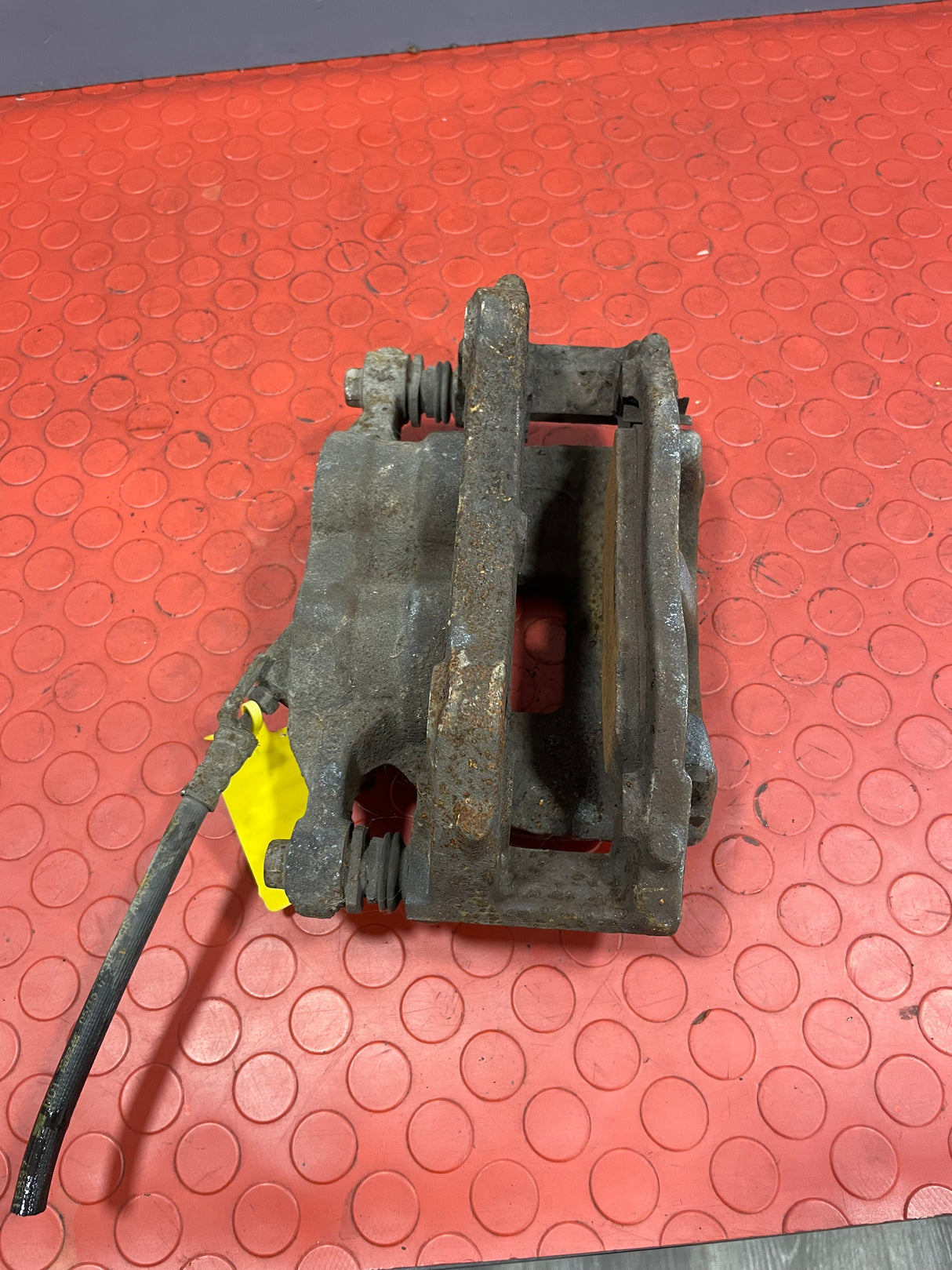 Ford Transit Mk8 Tipper P/S/F CALIPER WITH CARRIER 2.2 RWD 2013-2018