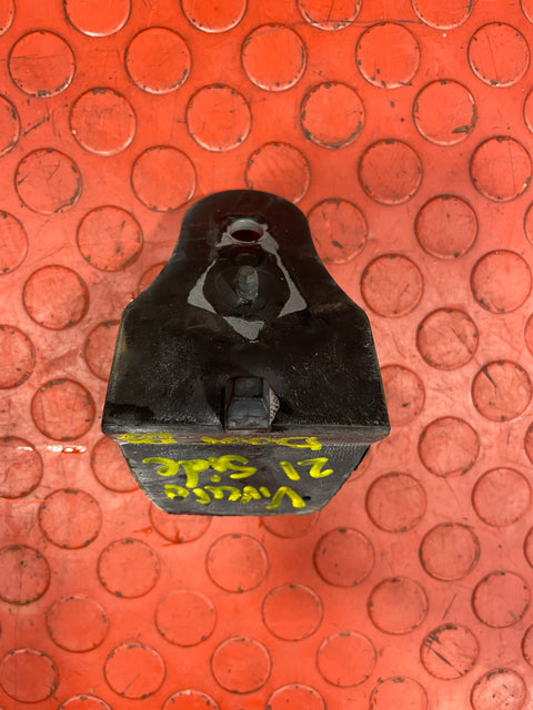 Vauxhall Vivaro/Citroen Dispatch/Peugeot Expert/Toyota Proace/Fiat Scudo SLIDING DOOR RAIL GUIDE BUFFER Passenger's Side 2016-2024 P/N 9811558680