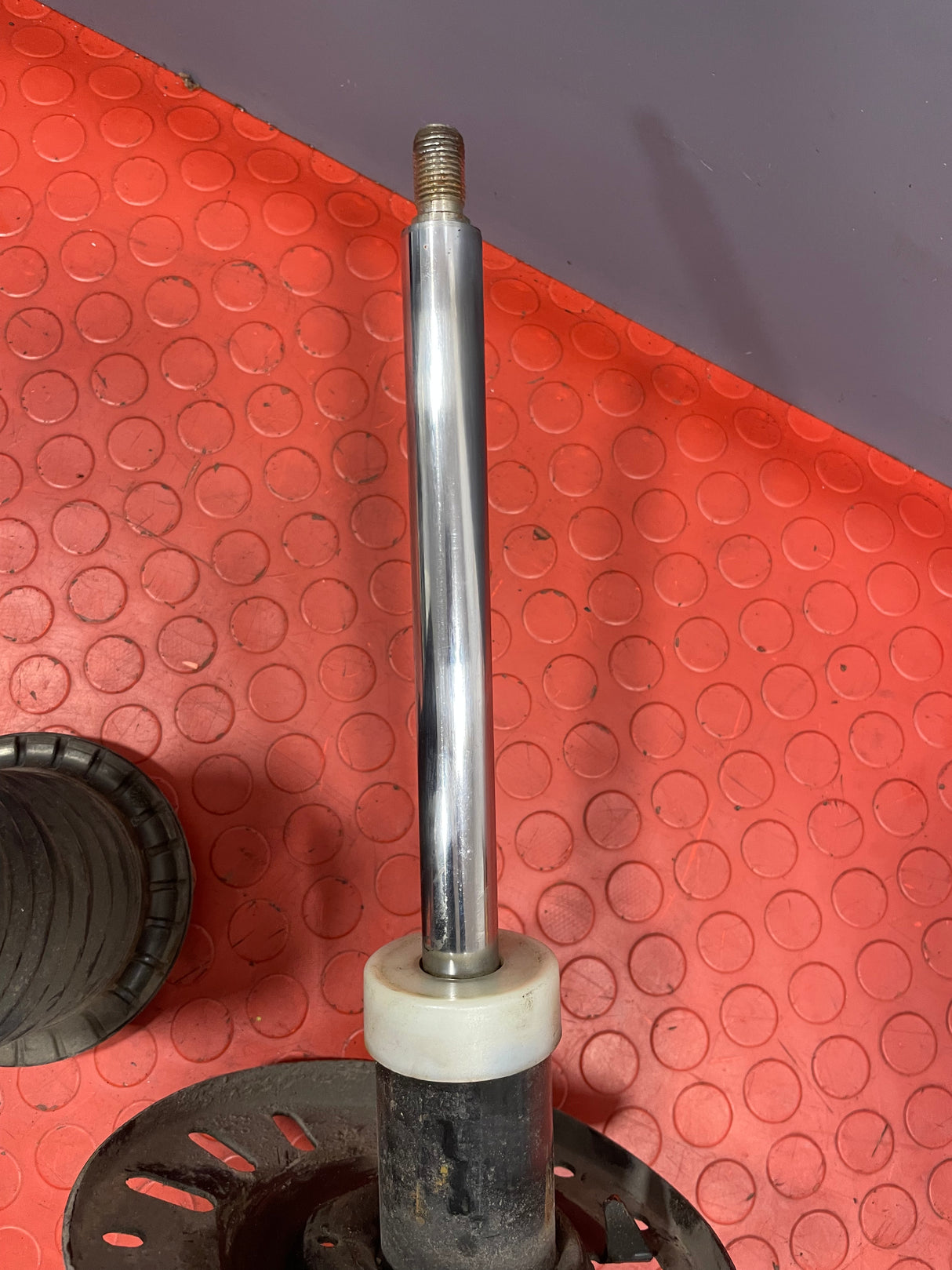 Citroen Berlingo/Peugeot Partner FRONT SHOCK ABSORBER ONLY w/o SPRING (Fits Both Sides) 2019-2023 P/N 9833306080 - 2