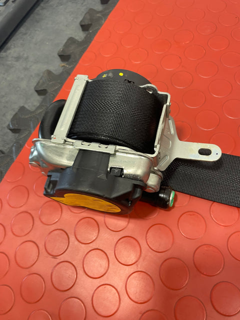 Toyota Hilux REAR P/S SEATBELT 2015-2022 P/N 733700K260c0
