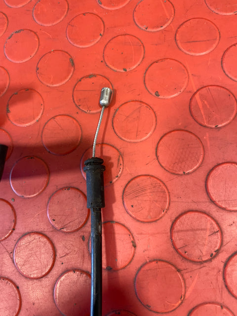 Renault Trafic/Vauxhall Vivaro/Nissan NV300 BONNET PULL WITH CABLE 2014/2019 P/N T06112