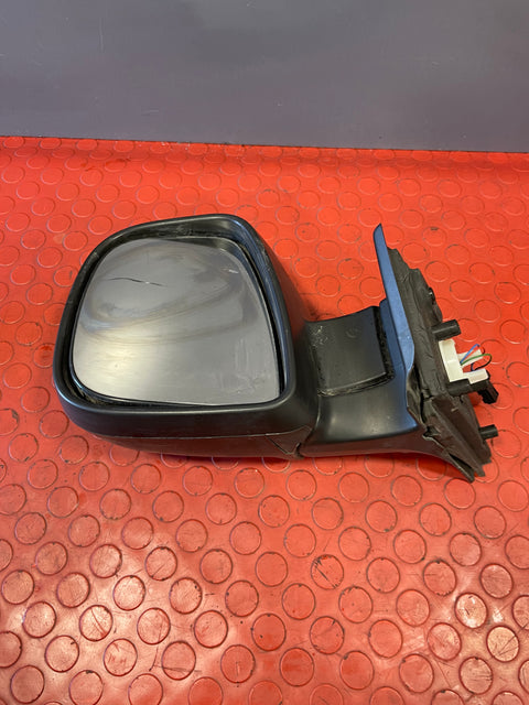 Citroen Berlingo/Peugeot Partner PASSANGER SIDE WING MIRROR (DAMAGED) 2013-2018 P/N9680557880