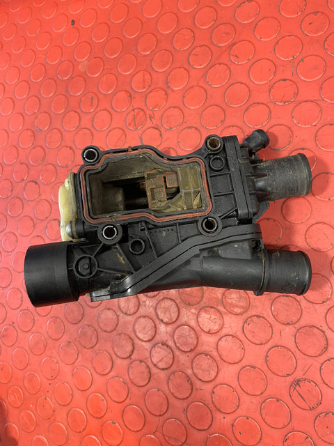 Citroen Dispatch/Peugeot Expert THERMOSTAT HOUSING w/ SWITCH & SENSOR 2.0 BlueHDi 2016-2024 P/N 9804160380